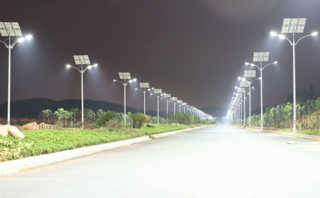 道路太陽能路燈你知道怎么選擇瓦數嗎？